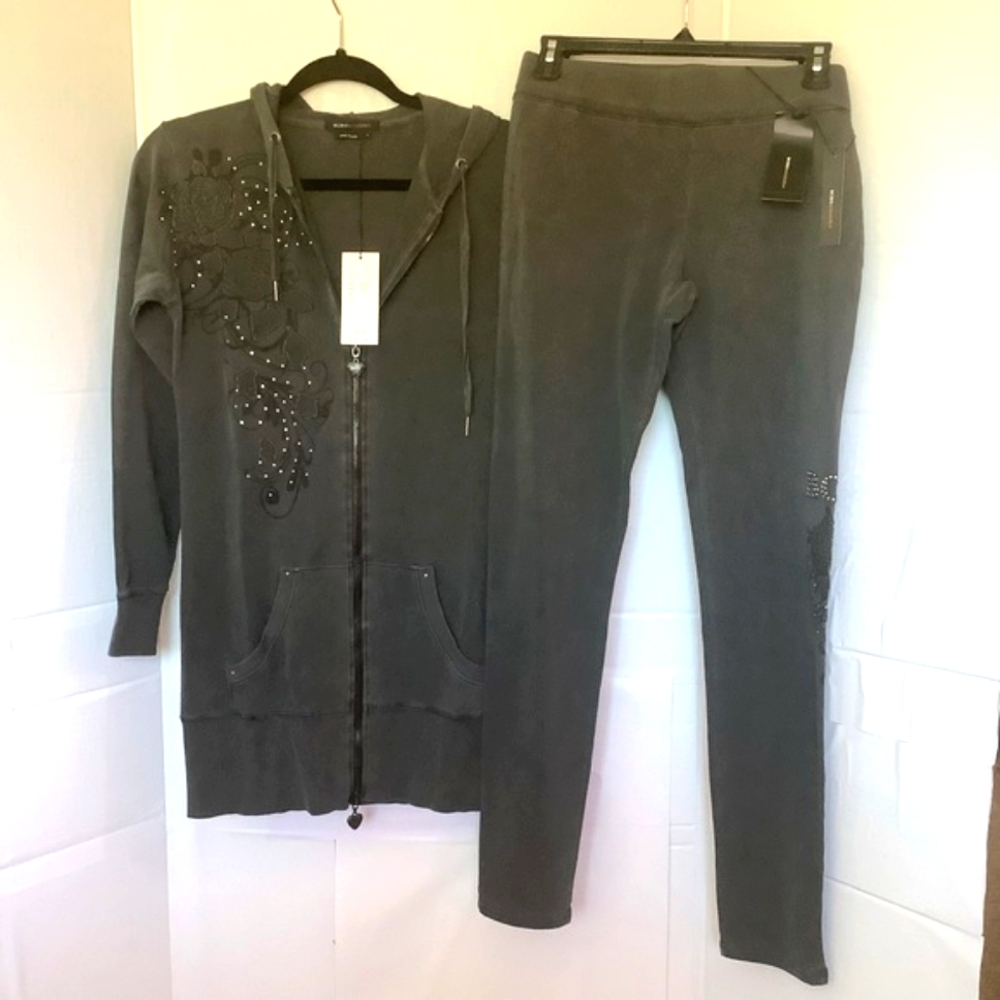 BCBGMaxAzria women's gray tracksuit set.Zipper Hoodie Jacket & Pant Sz Small NWT